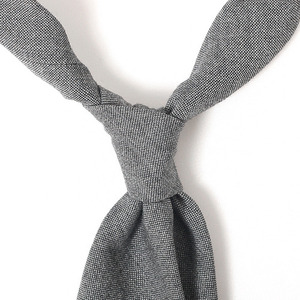 Wool_Gray Homespun Tie